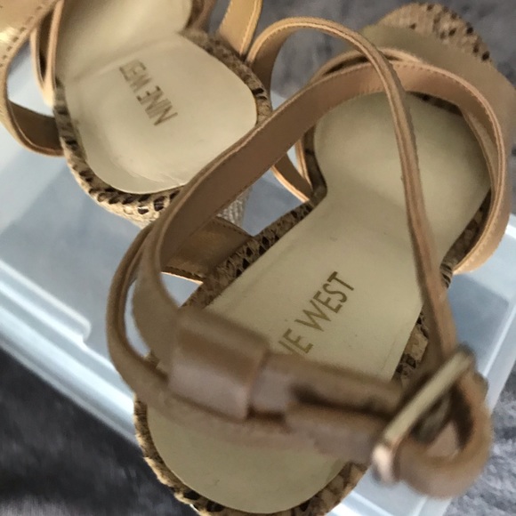 Nine West wedge sandal - Picture 8 of 10